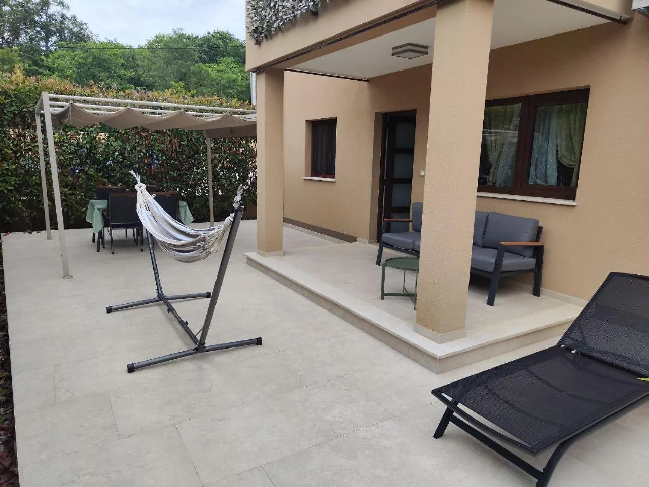 Villa Gioia Apartment With Terrace Poreč